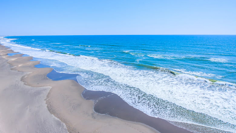 九十九里の海と広い空