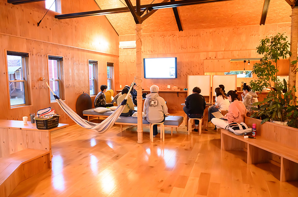 ～21名(標準利用人数16名)