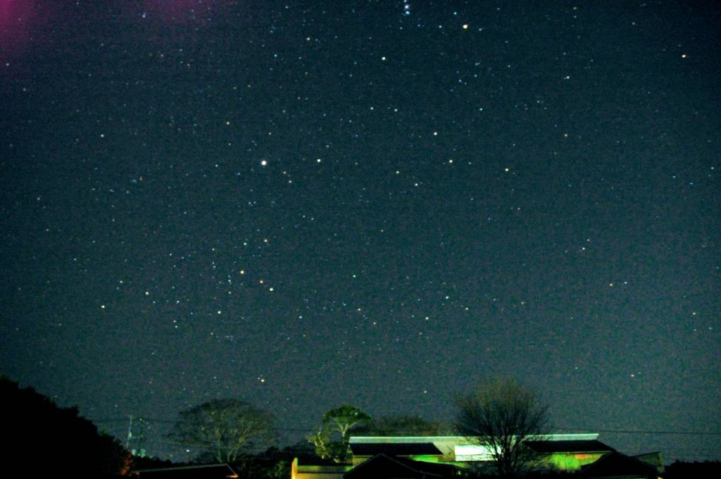 流れ星は よるのそらに みえるよ コテージ ペンション Nanja Monja なんじゃもんじゃ